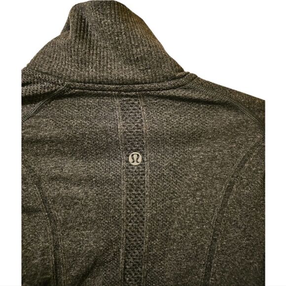 LULULEMON Quarter Zip Pullover Gym Yoga Top - Size 4 - Picture 5 of 7